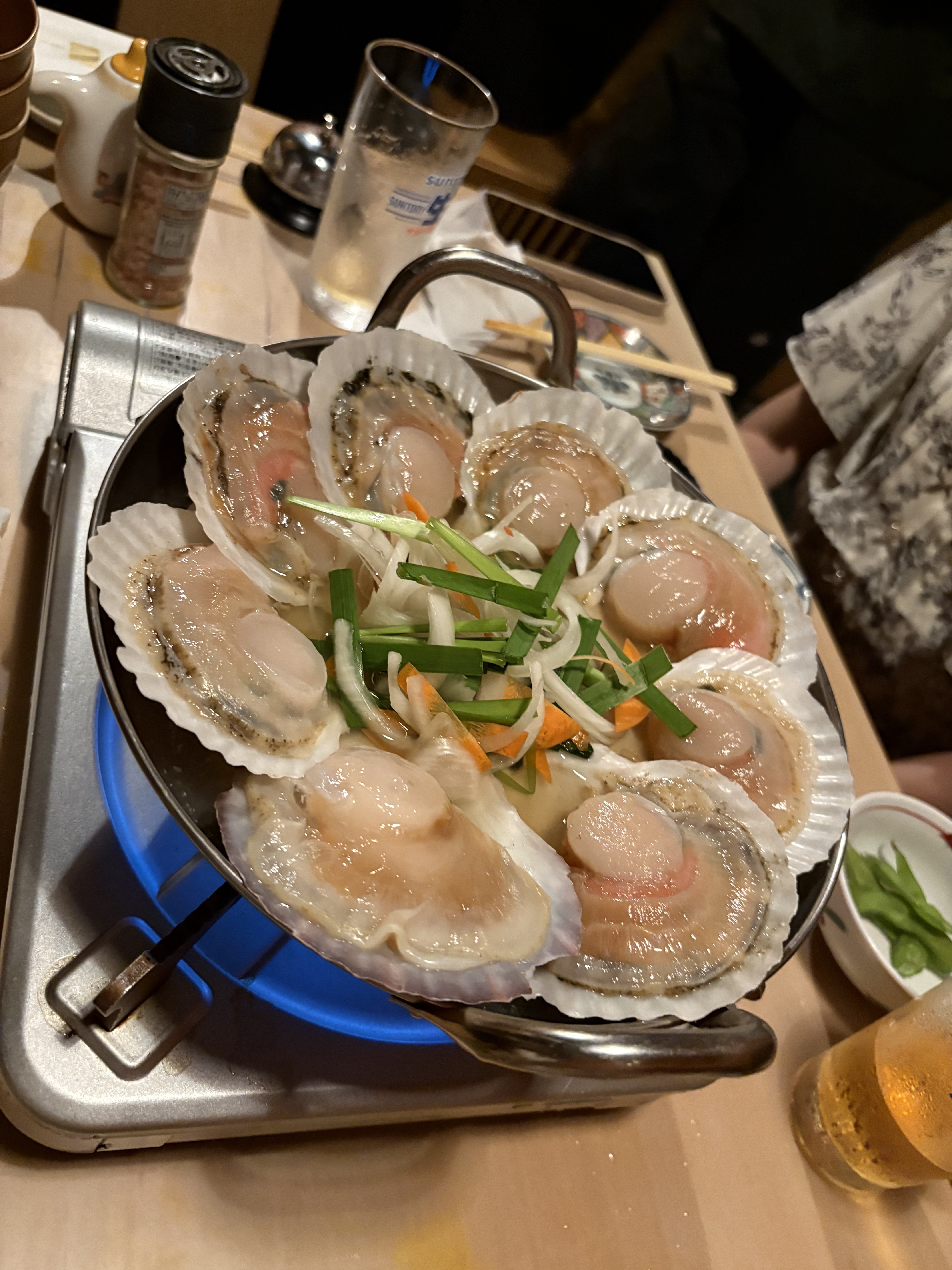 【出汁がヤバい】西中洲でホタテ鍋の名店発見!高級感あるのにリーズナブルで最高やった